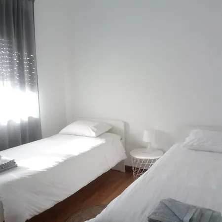 Buddies Family Room Aveiro Extérieur photo